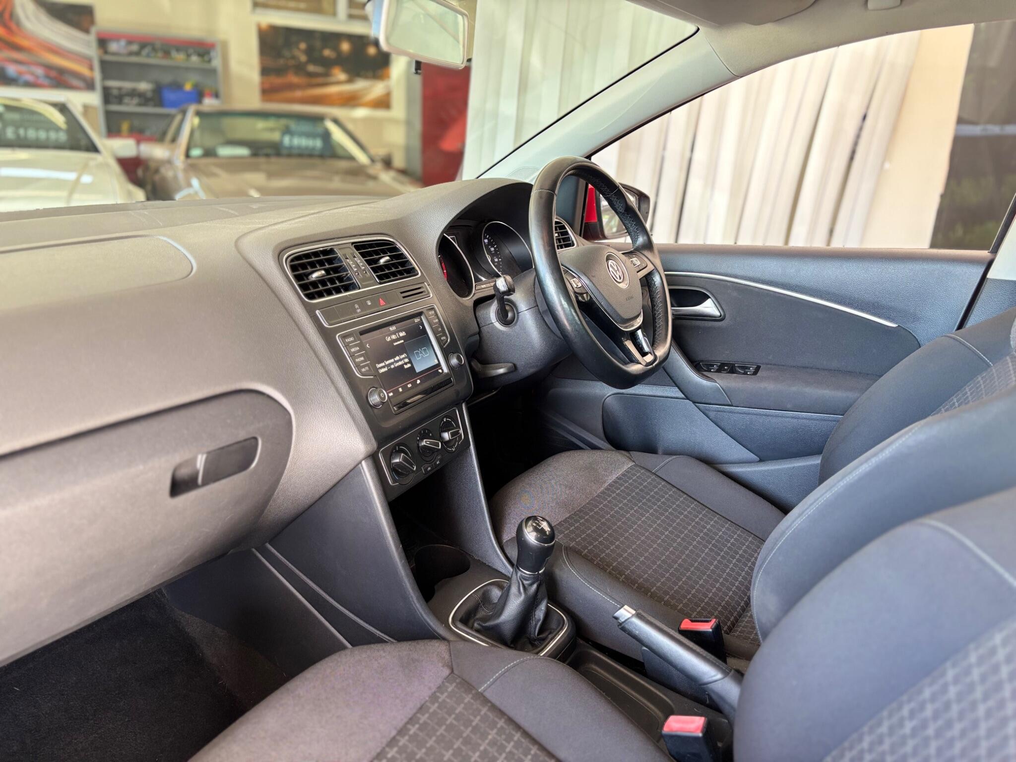 Volkswagen Polo view 11