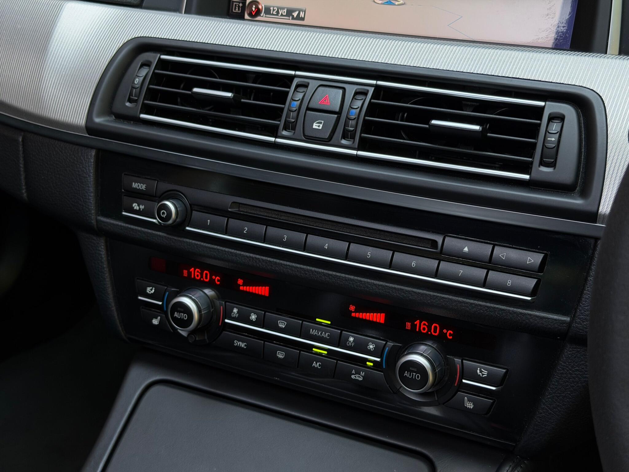 BMW M5 view 28
