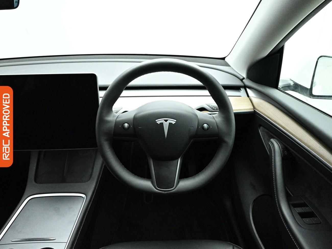 Tesla Model Y view 10