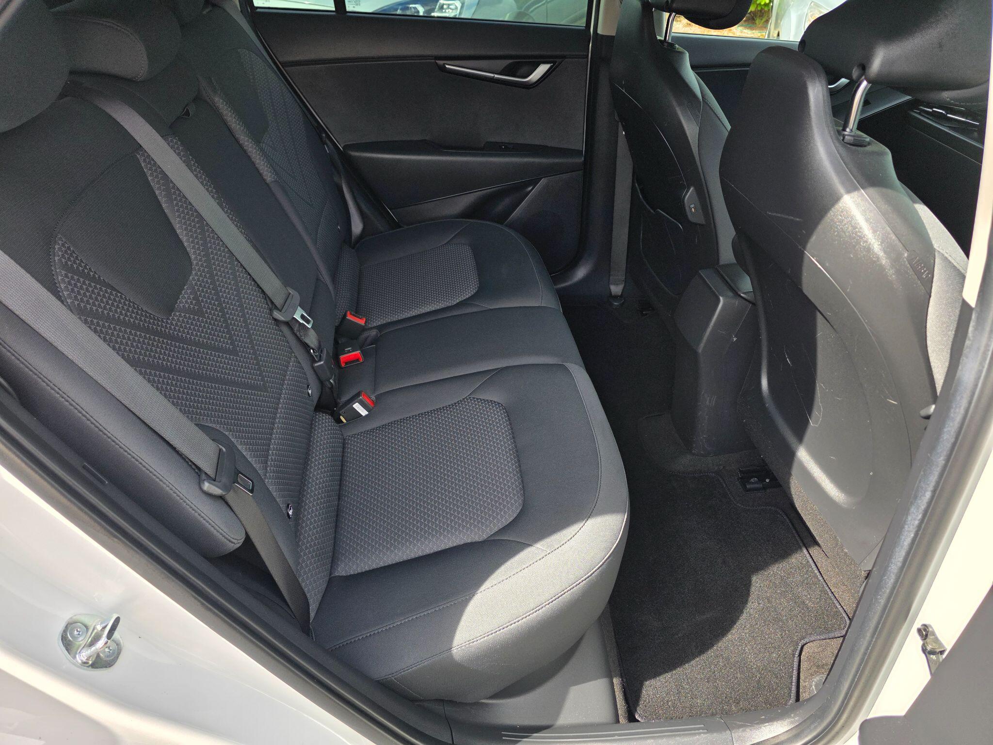 Kia Niro view 10