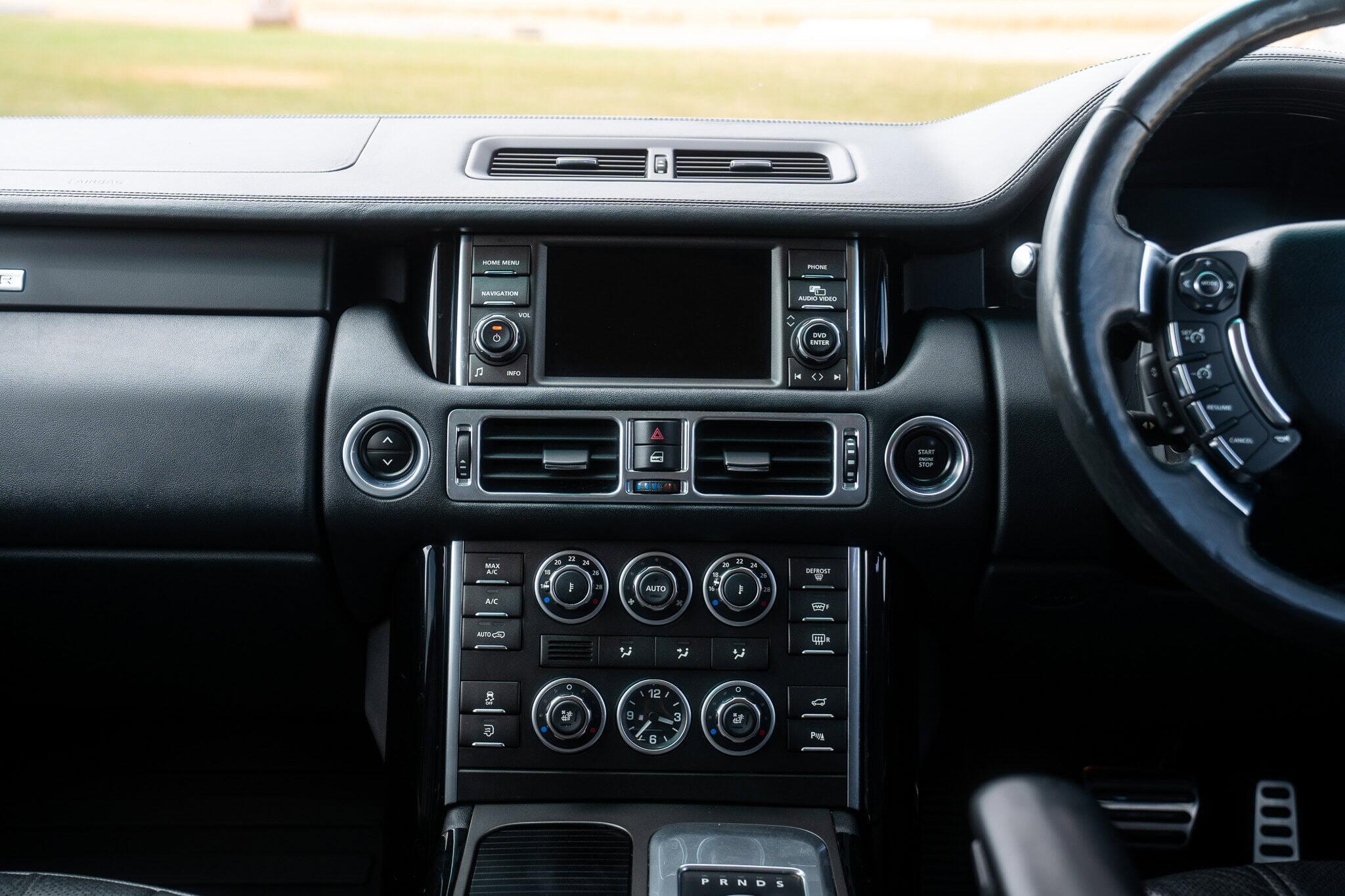 Land Rover Range Rover view 34