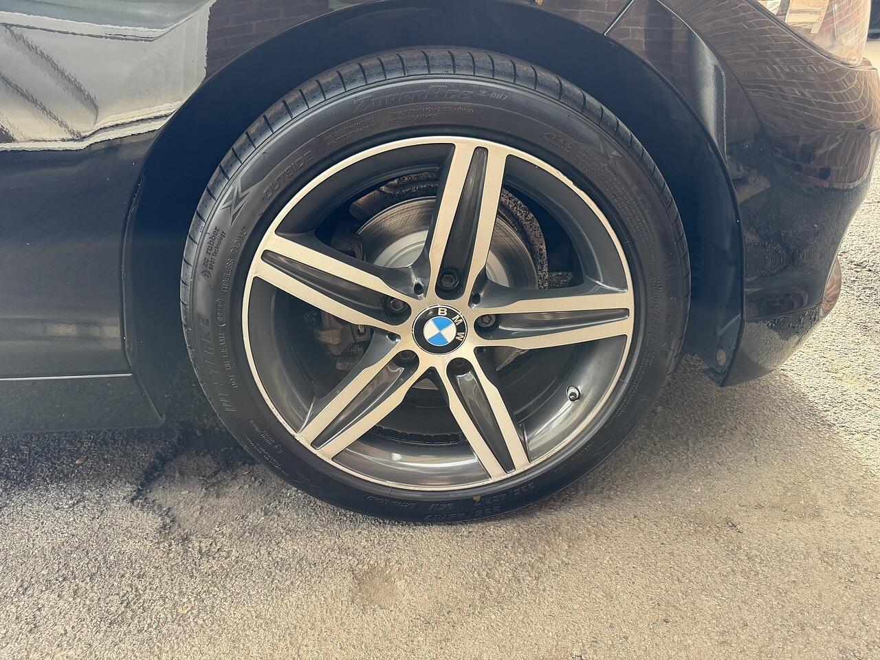 BMW 1 Series view 24