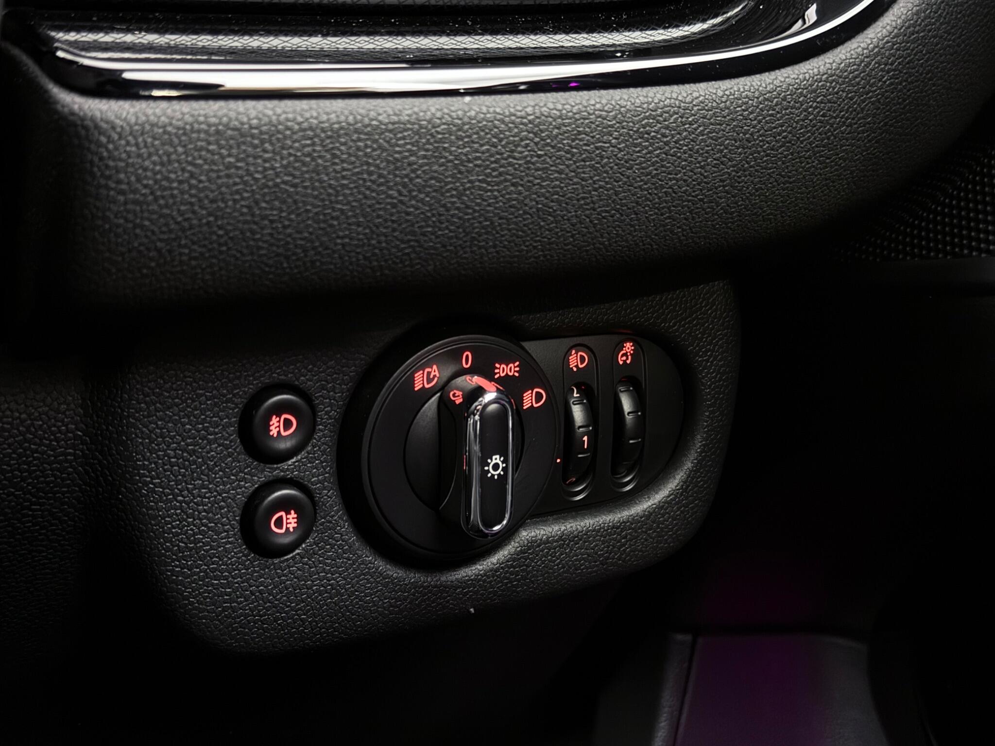 MINI Clubman view 21