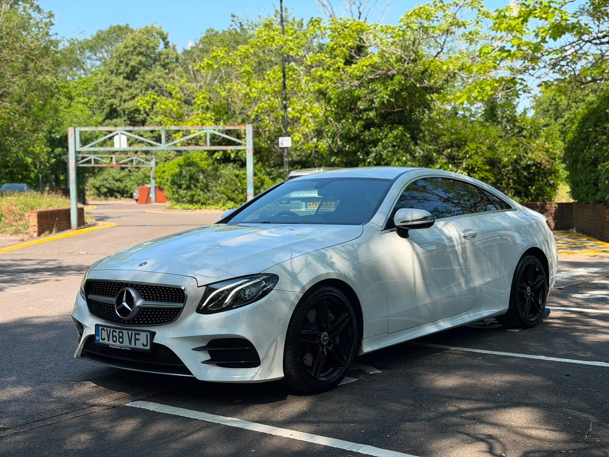 Mercedes-Benz E-Class view 8