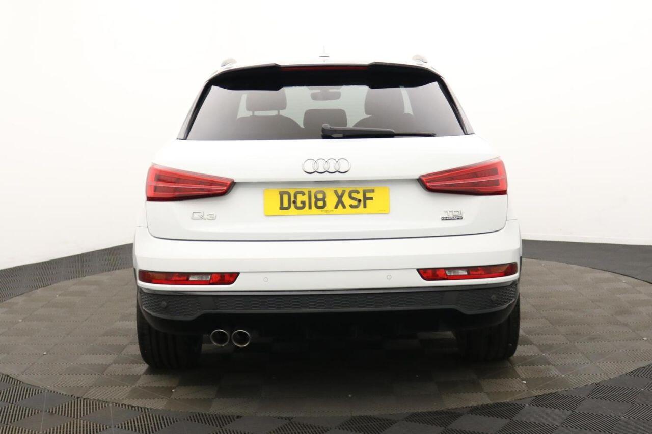 Audi Q3 view 6