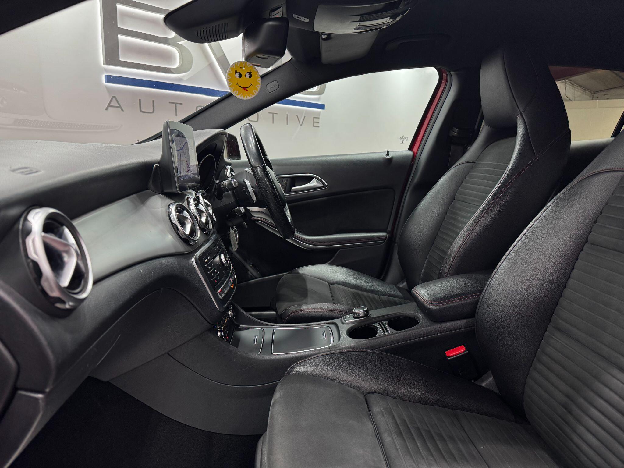 Mercedes-Benz Gla view 45
