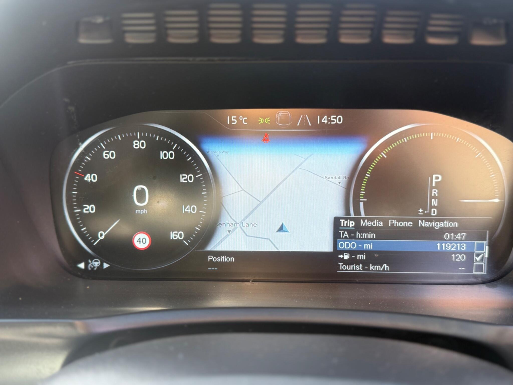 Volvo XC90 view 35