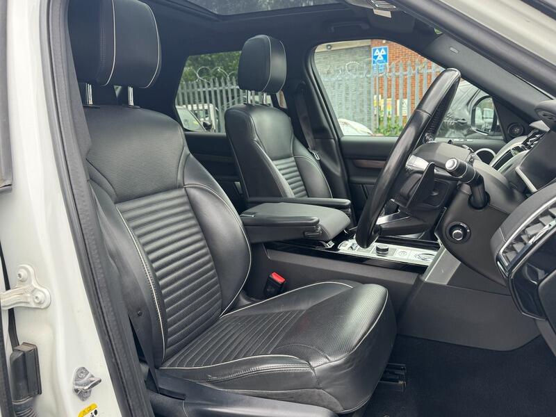 Land Rover Discovery view 28
