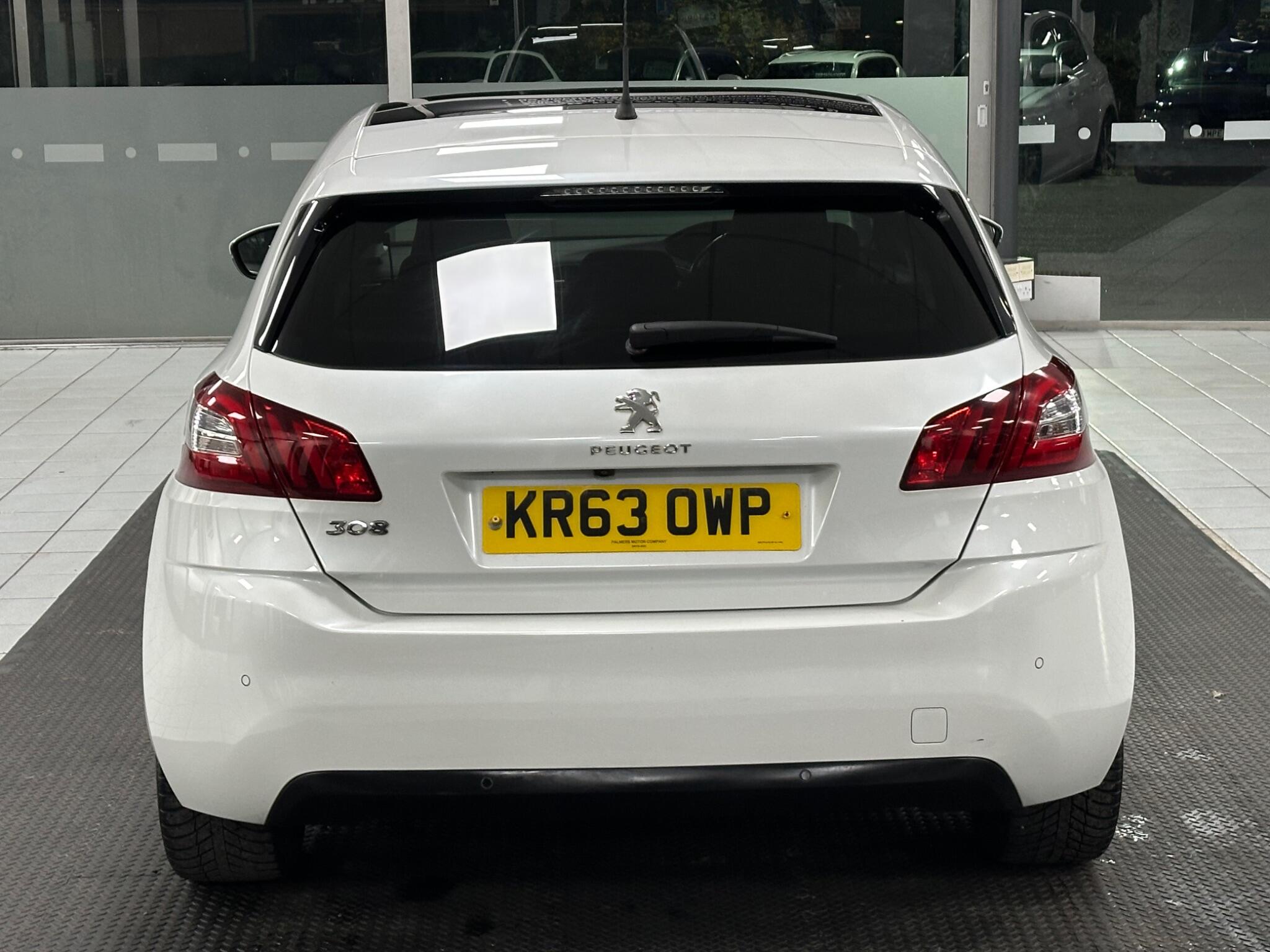 Peugeot 308 view 12