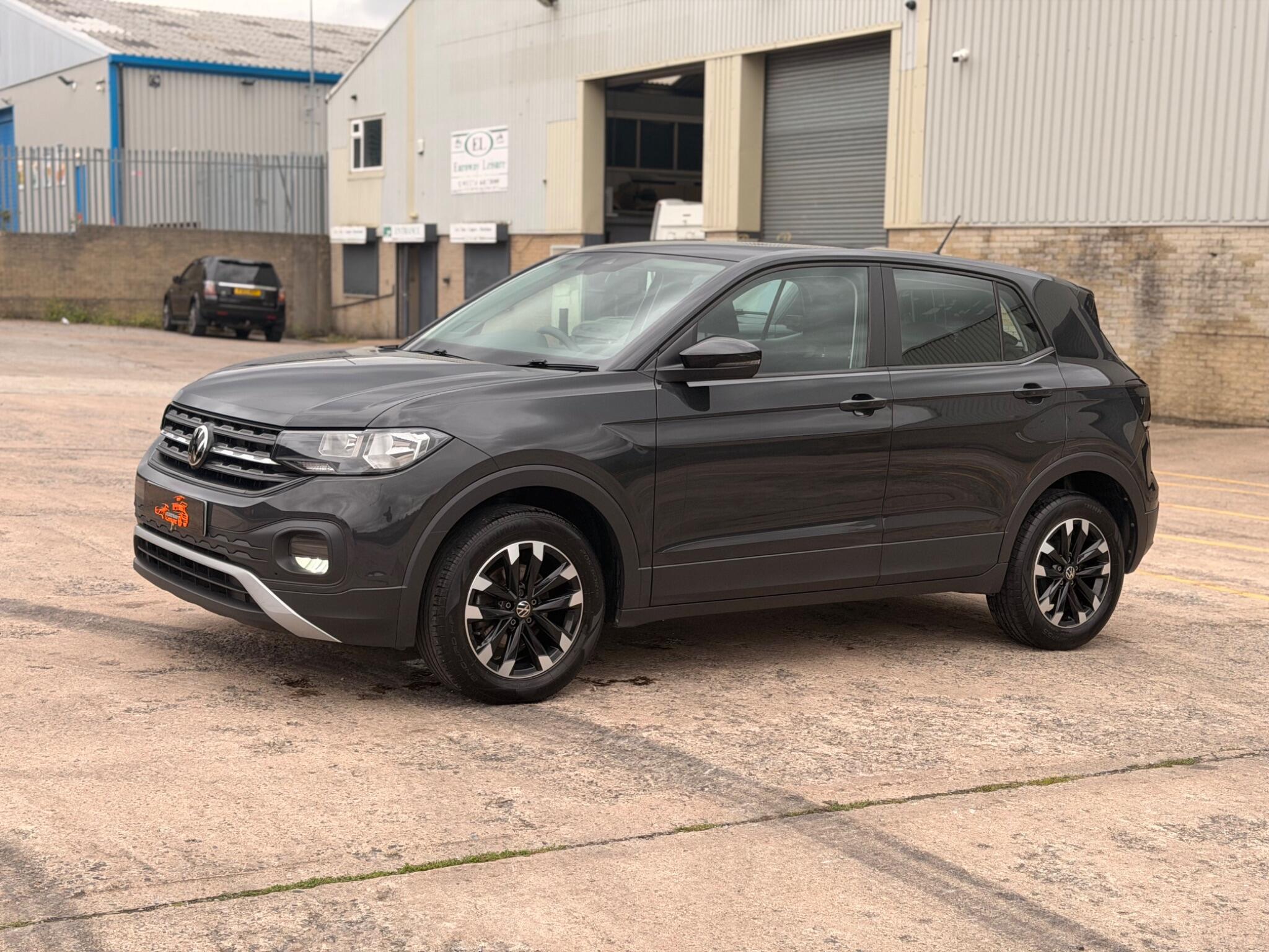 Volkswagen T-Cross view 13