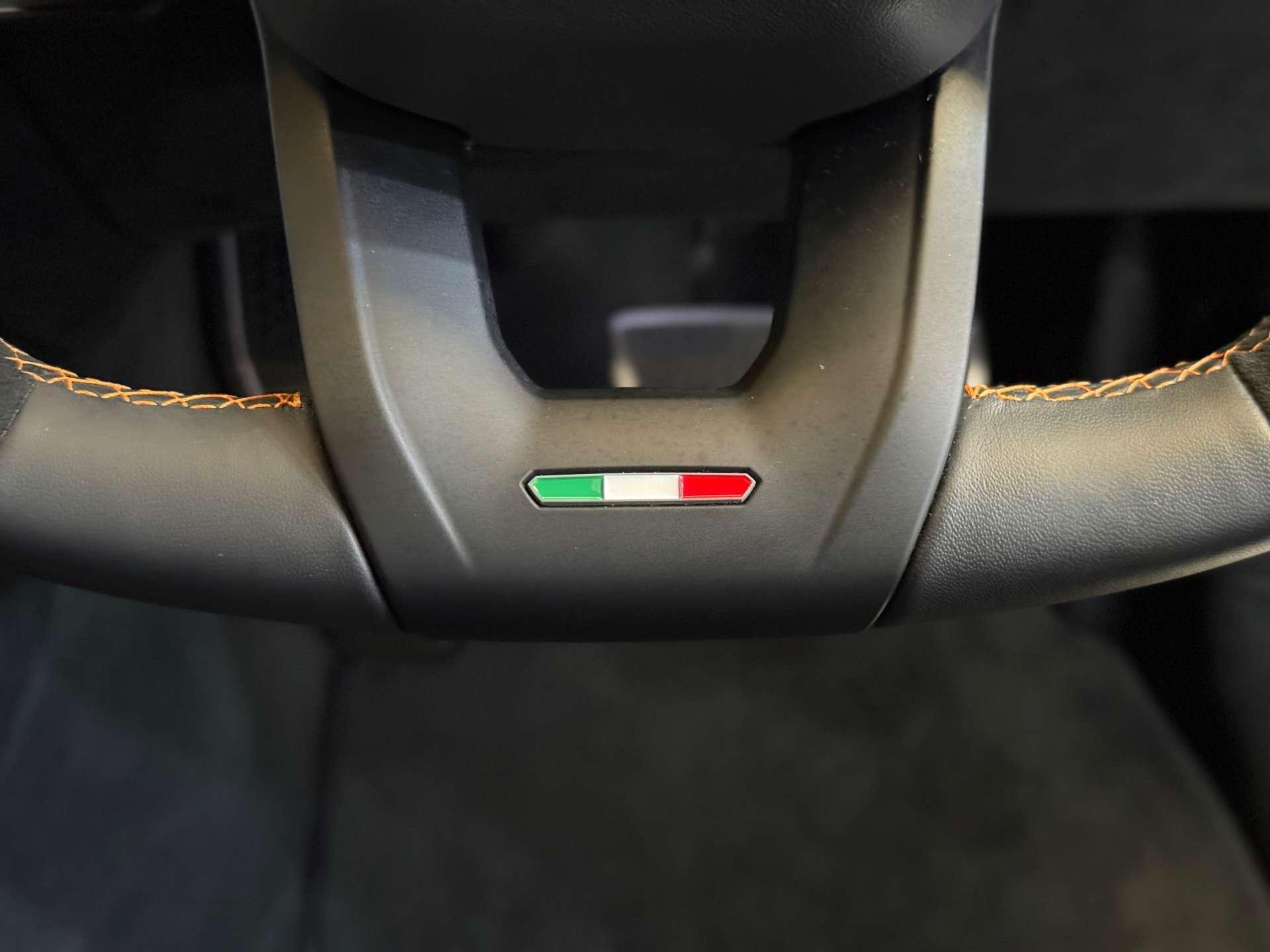 Lamborghini Urus view 43