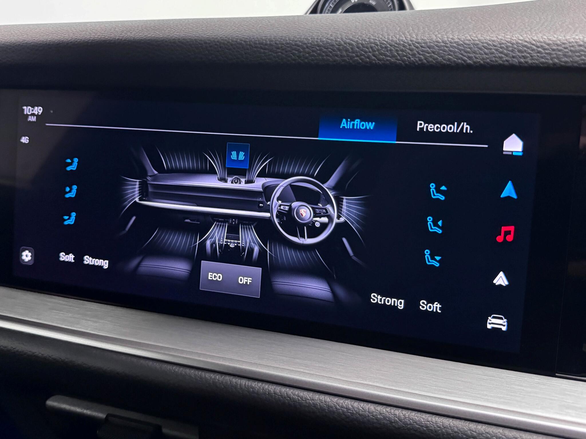 Porsche Cayenne view 61