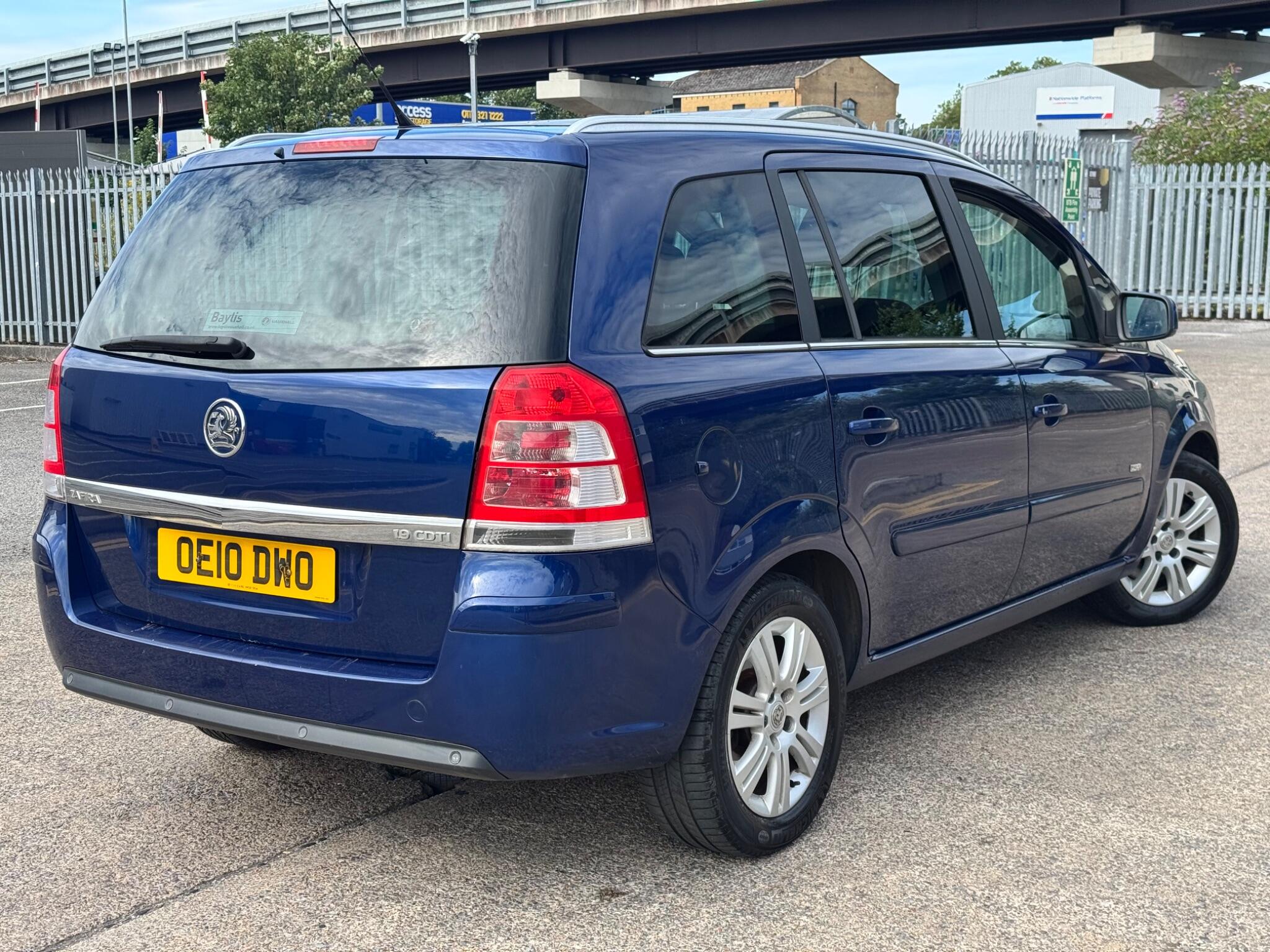 Vauxhall Zafira view 19