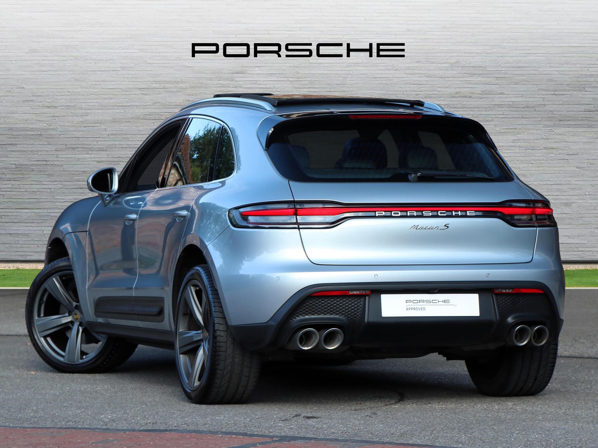 Porsche Macan view 2