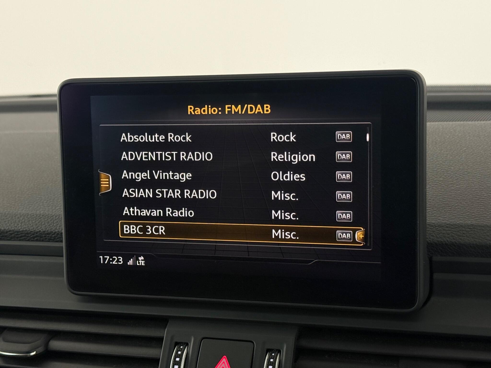 Audi Q5 view 26