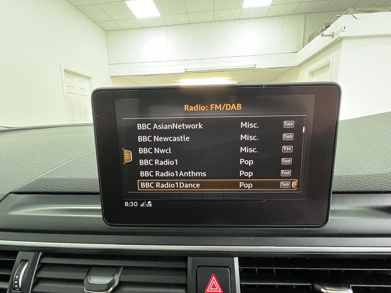 Audi A4 view 11