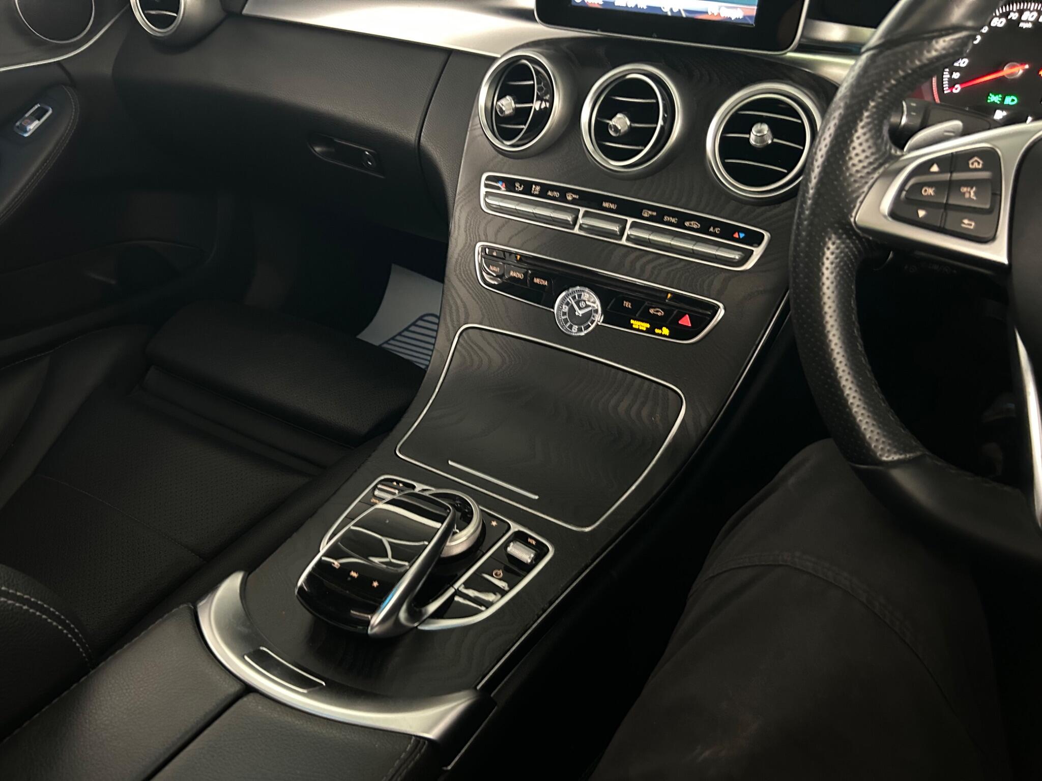 Mercedes-Benz C Class view 19