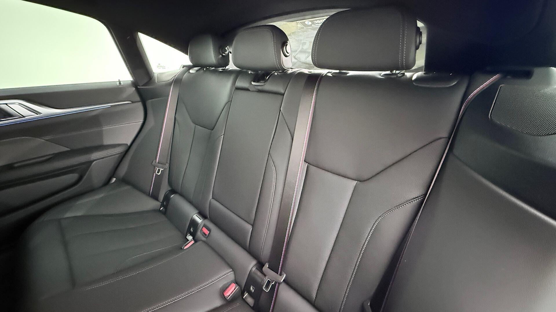 BMW i4 view 12