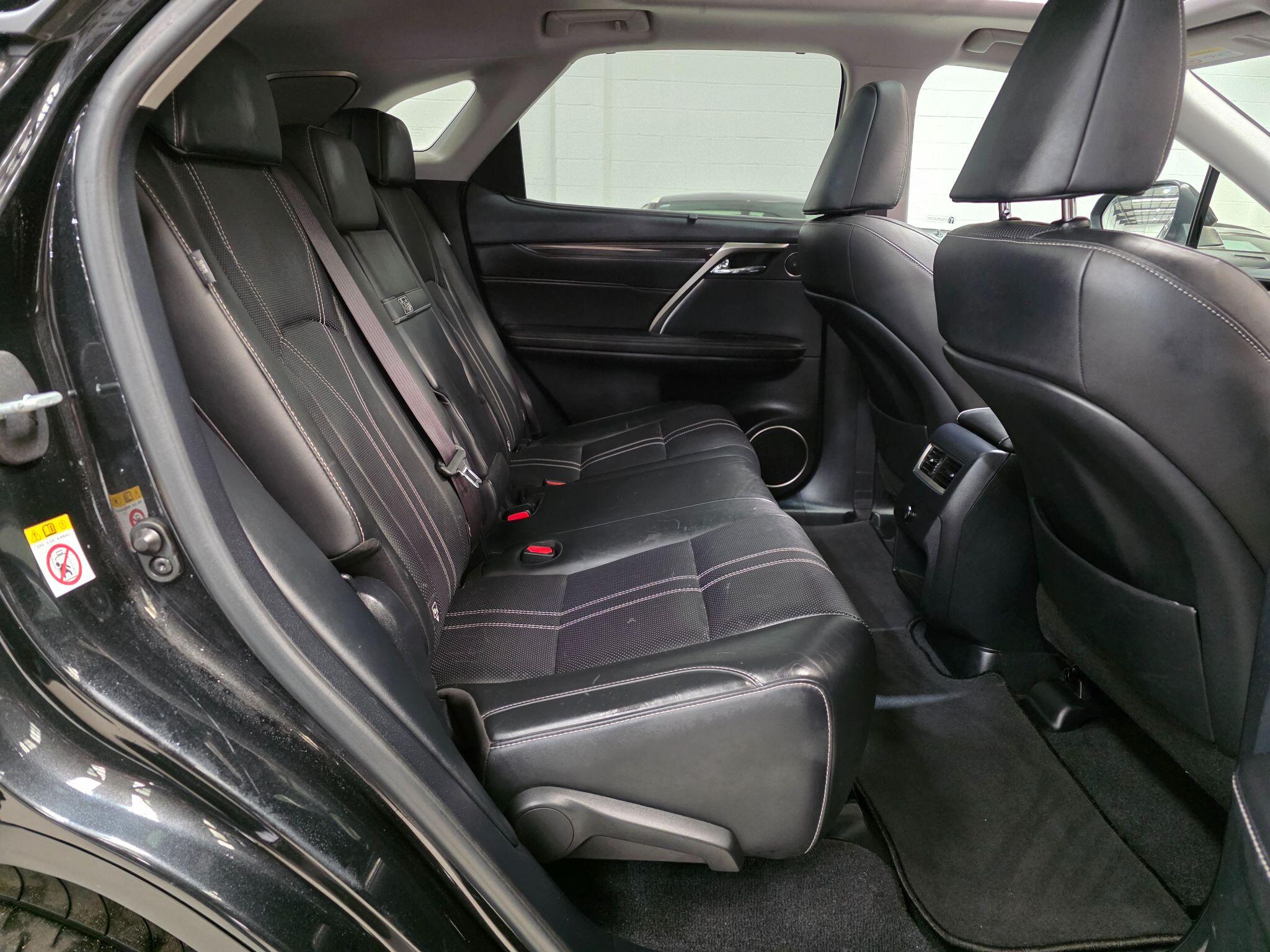 Lexus RX view 27