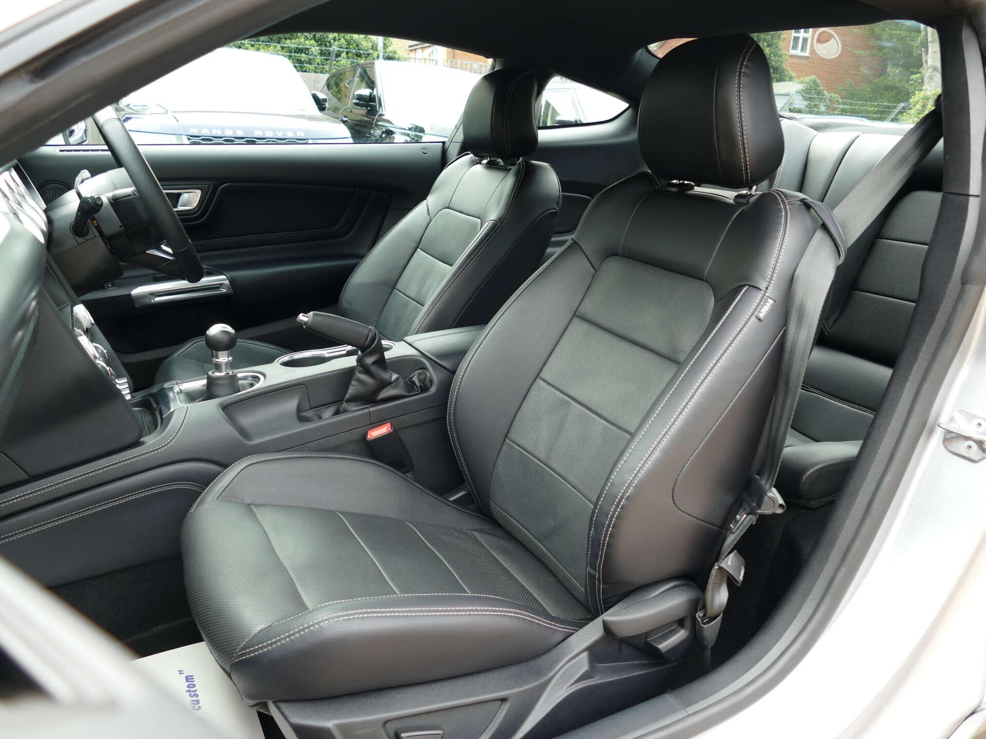 Ford Mustang view 34