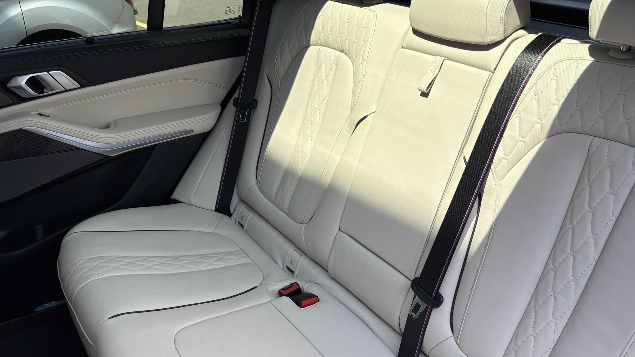 BMW X5 view 13