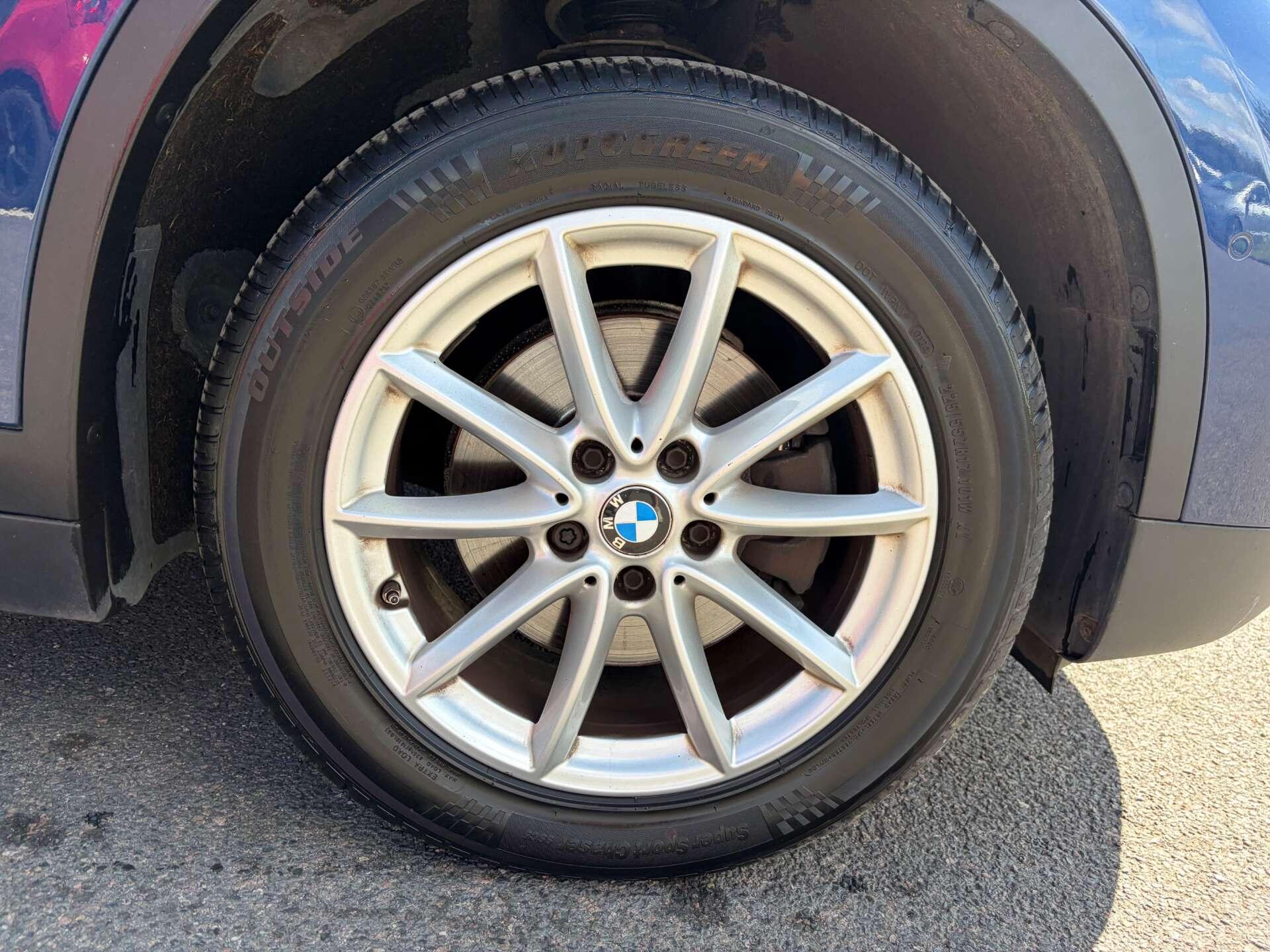 BMW X1 view 12
