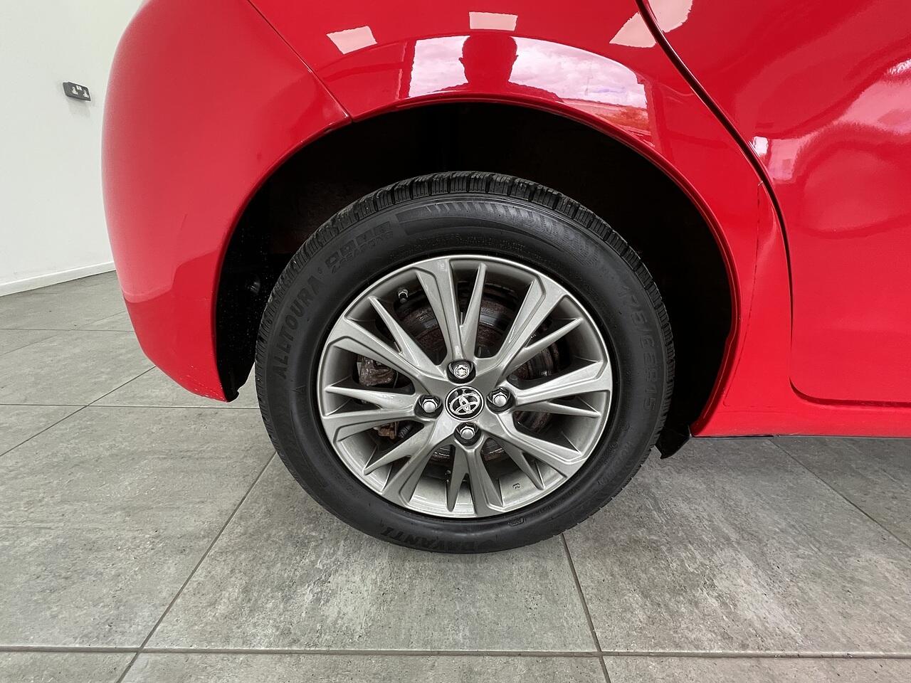Toyota Yaris view 20