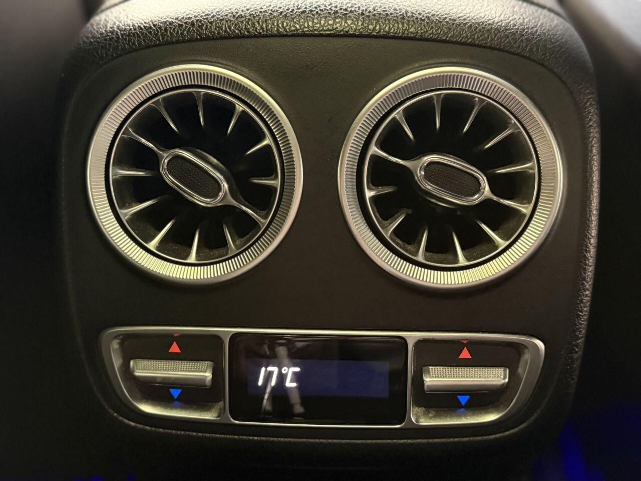 Mercedes-Benz E Class view 37