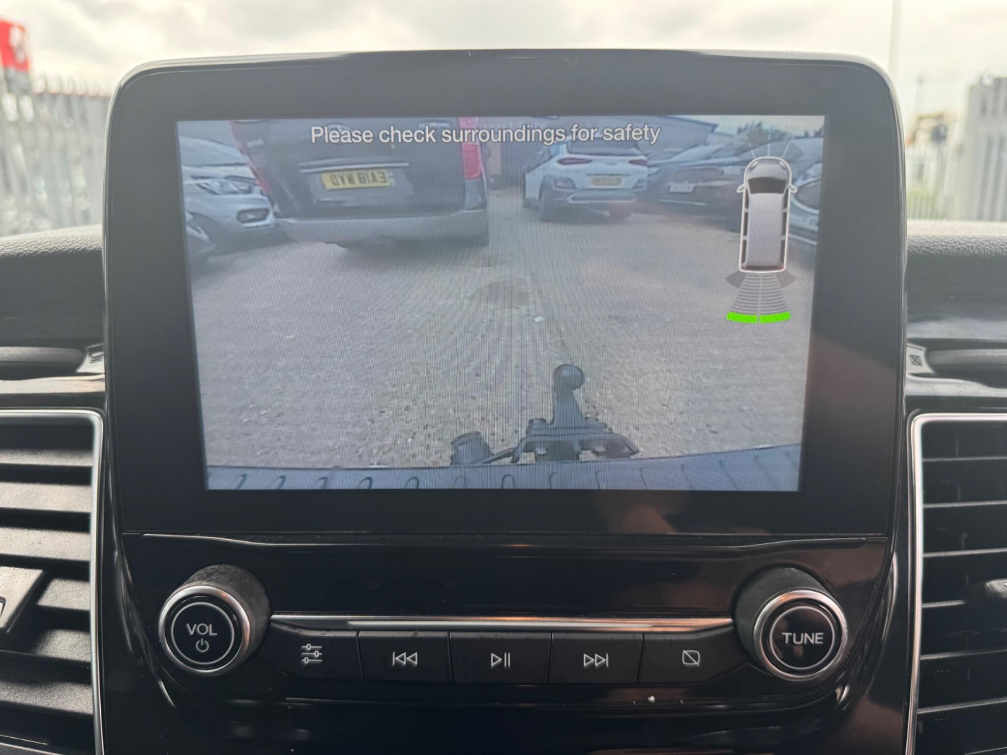 Ford Transit Custom view 37
