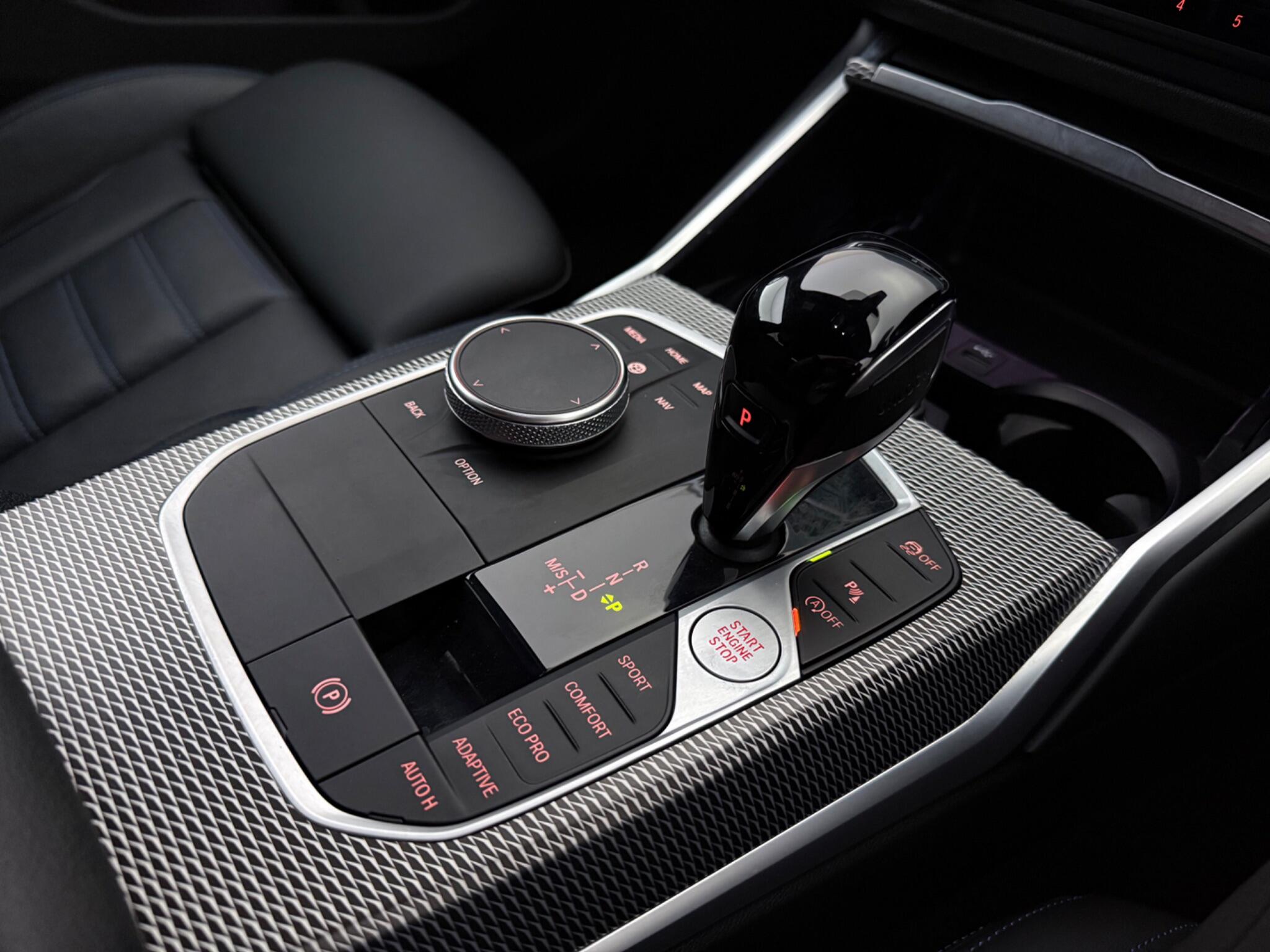 BMW 3 Series view 28