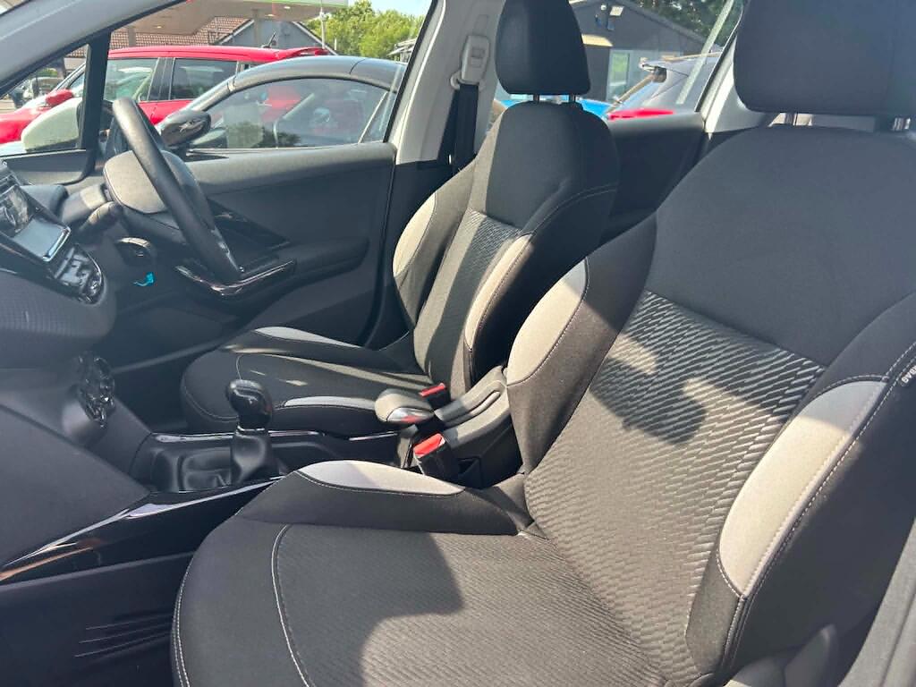Peugeot 2008 view 20