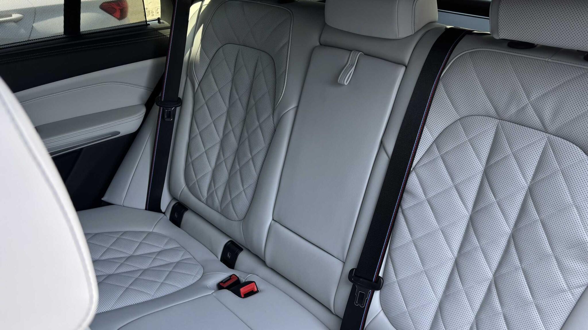 BMW X5 view 13
