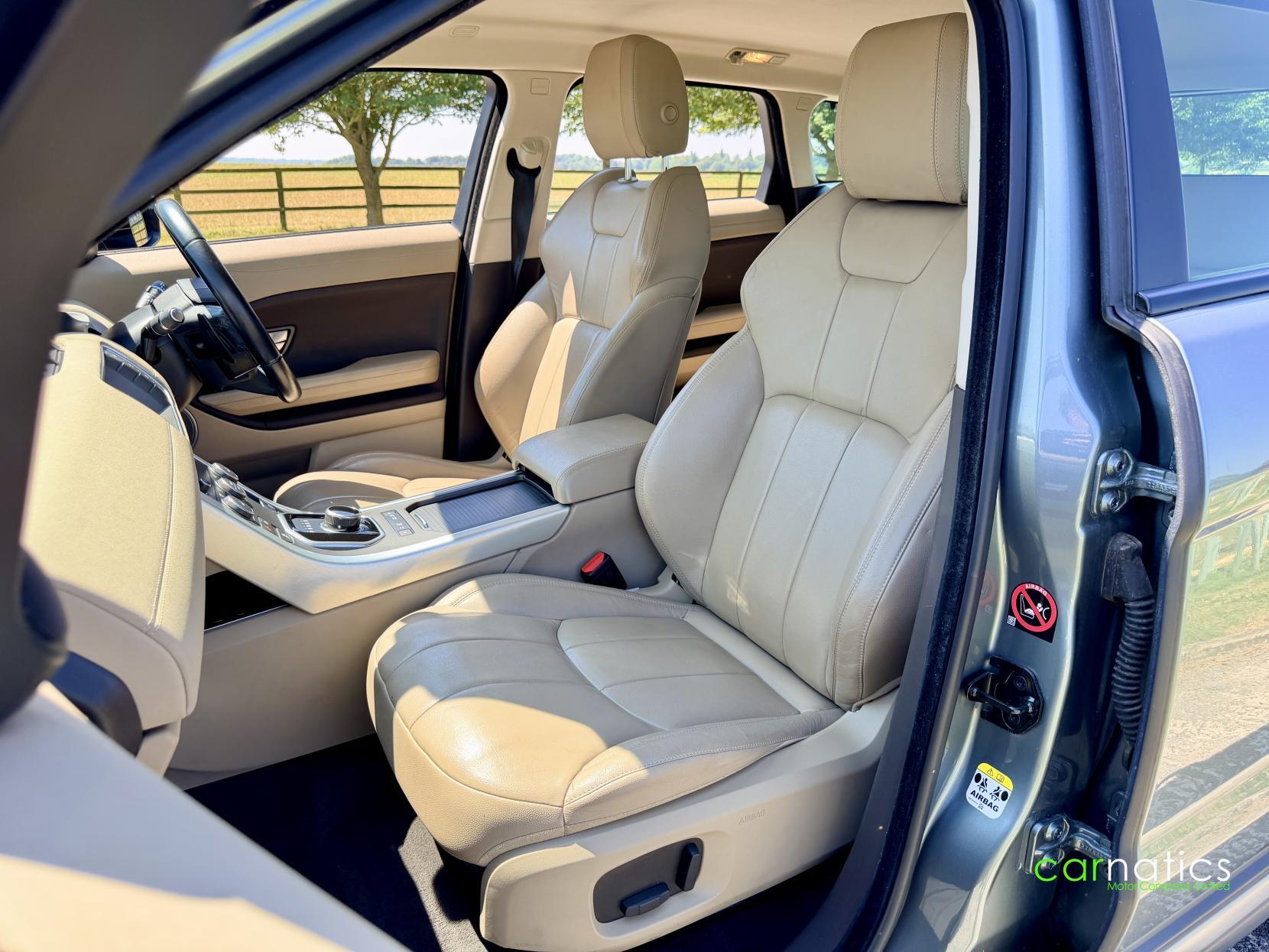 Land Rover Range Rover Evoque view 12