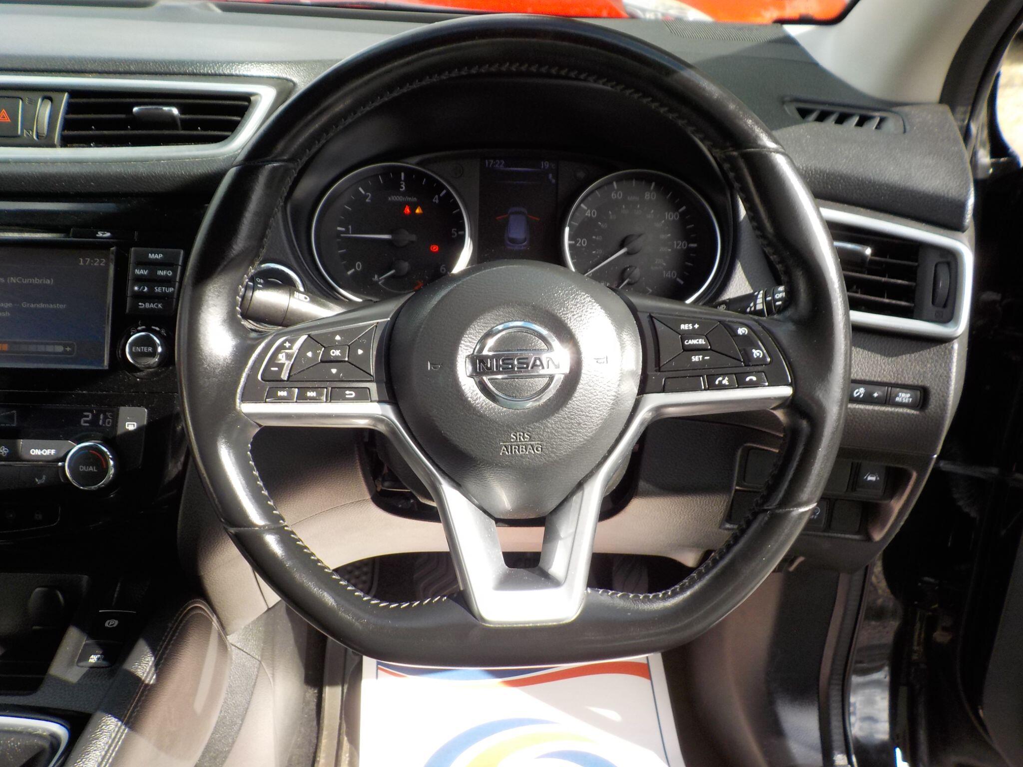 Nissan Qashqai 1.5 dCi N-Connecta Euro 6 (s/s) 5dr