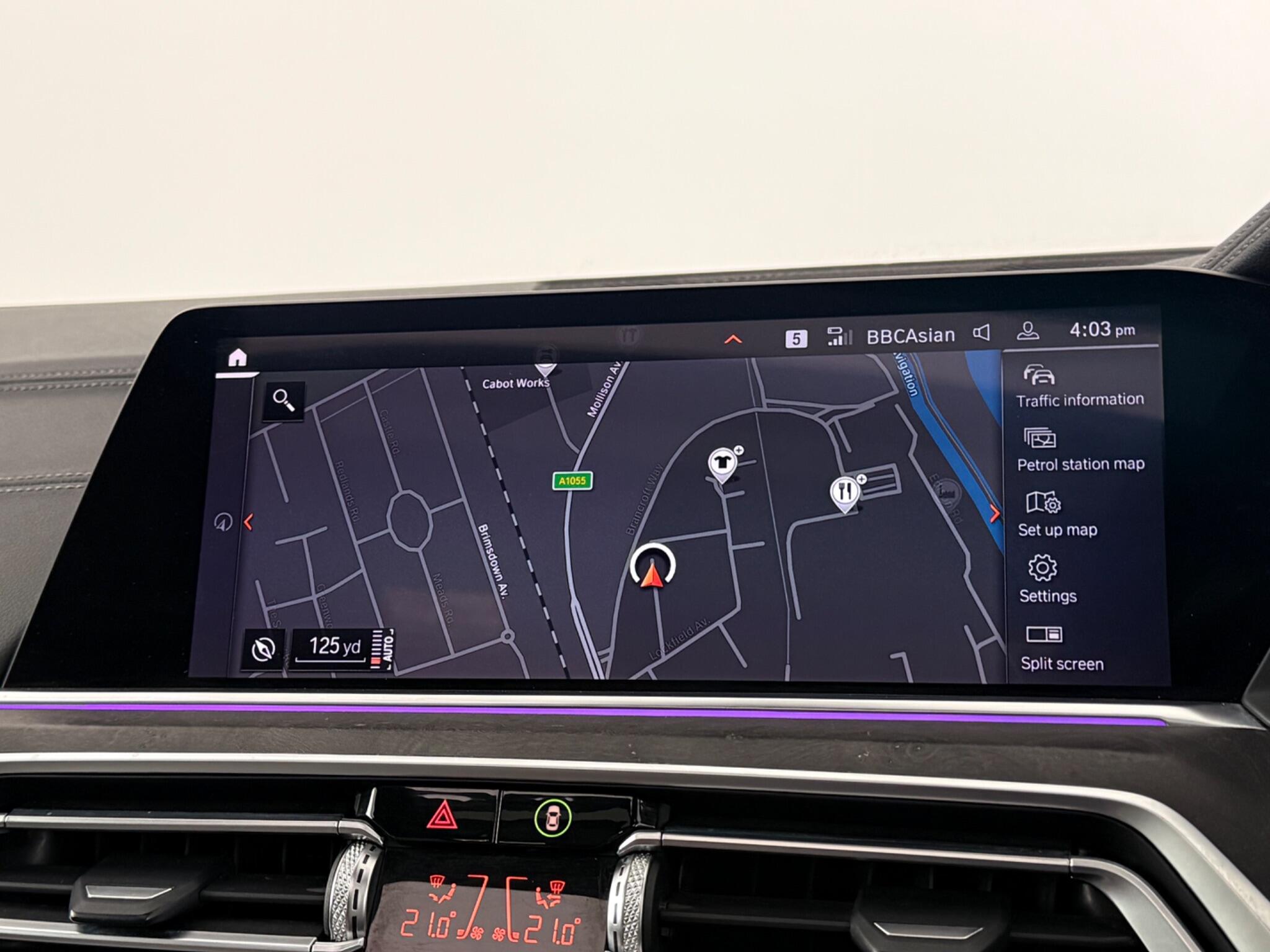 BMW X5 view 24
