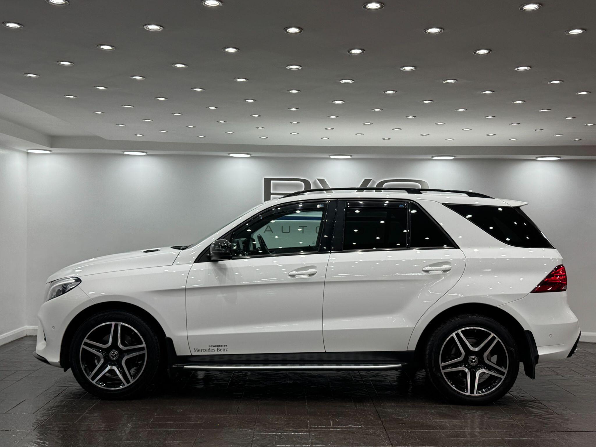 Mercedes-Benz Gle view 14