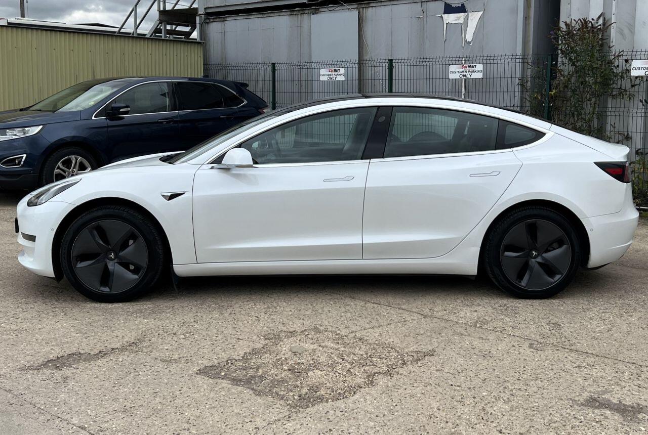Tesla Model 3 view 9