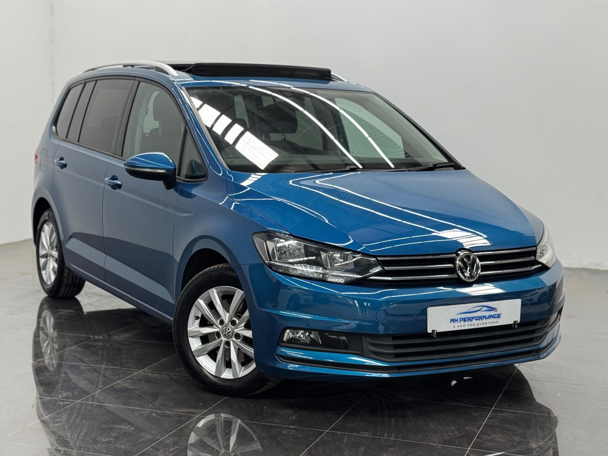 Volkswagen Touran view 71