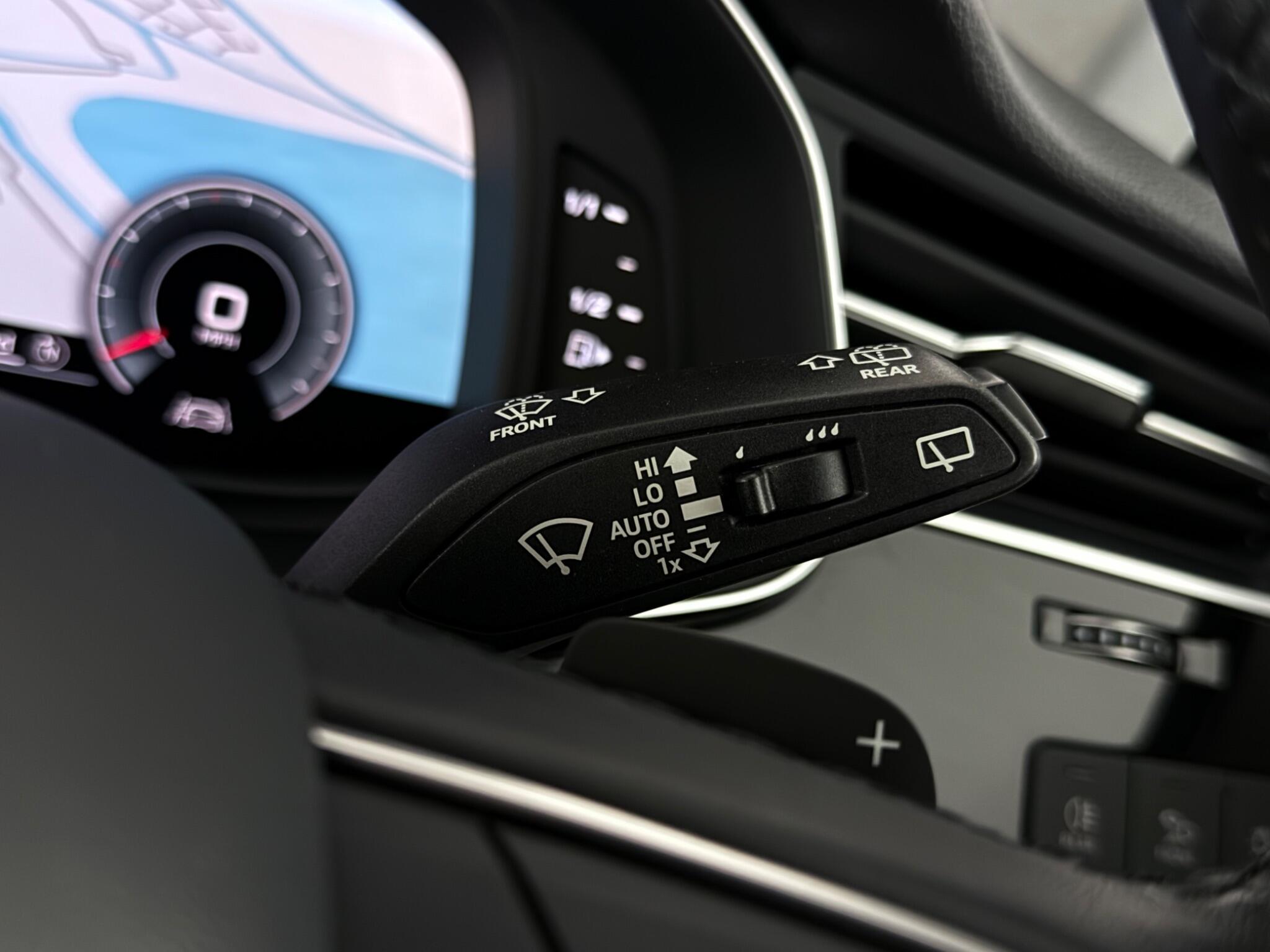 Audi Q7 view 18