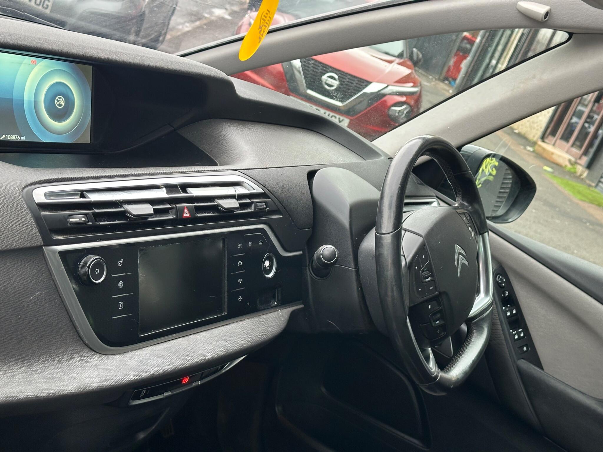 Citroen Grand C4 Picasso view 11