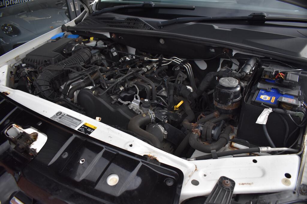 Volkswagen Amarok view 63