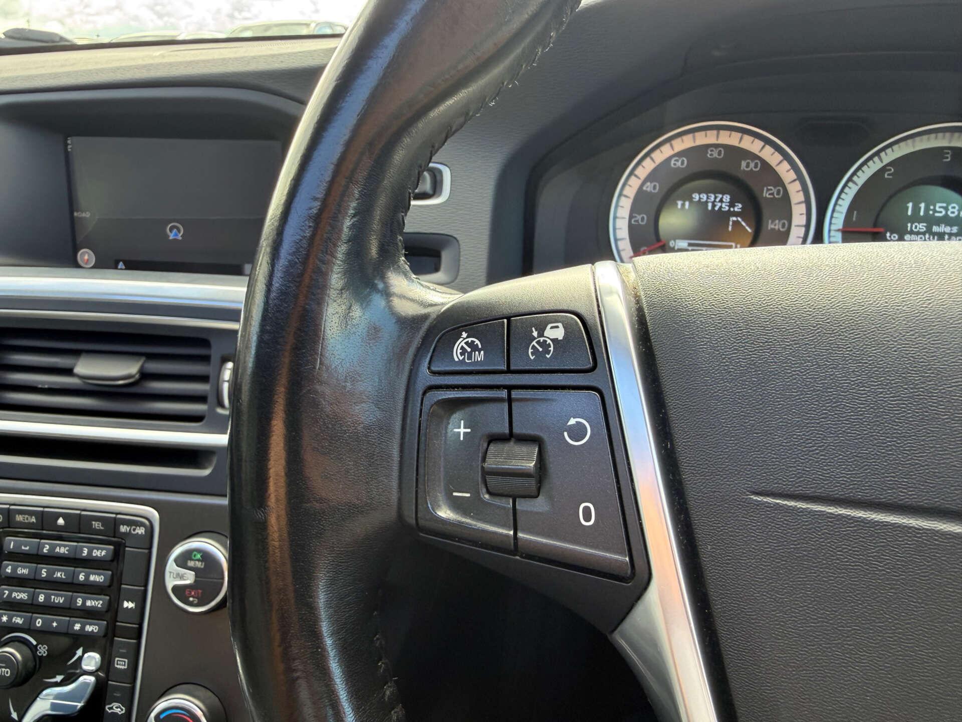 Volvo V60 view 52