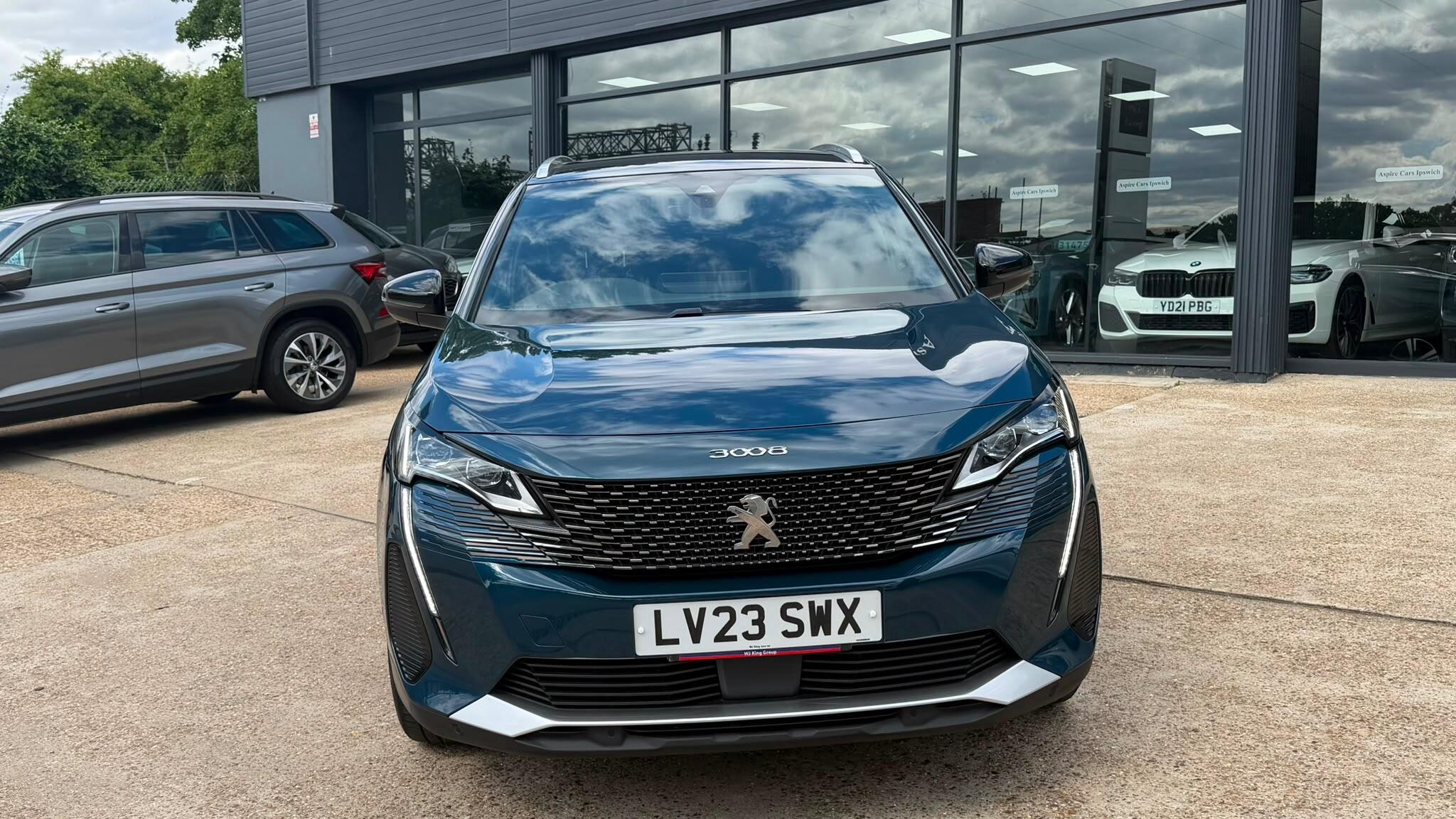 Peugeot 3008 view 6