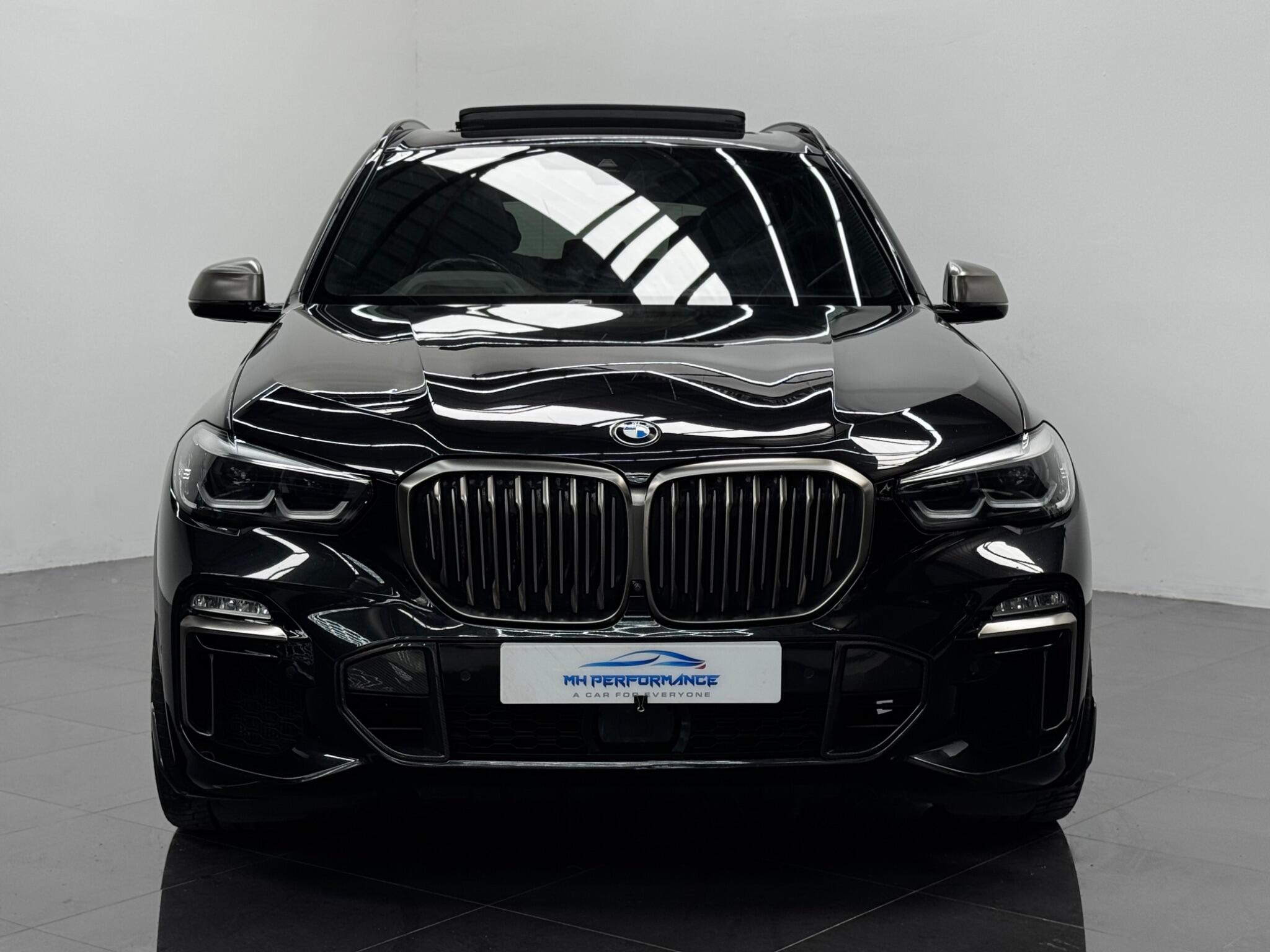 BMW X5 view 2