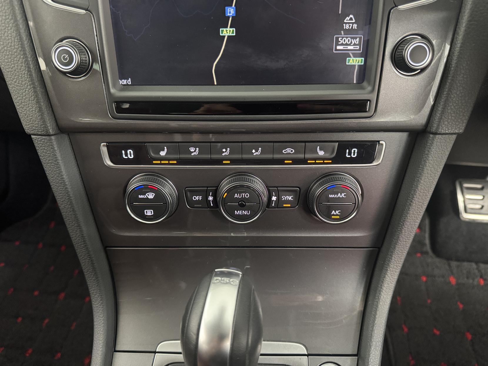 Volkswagen Golf view 66