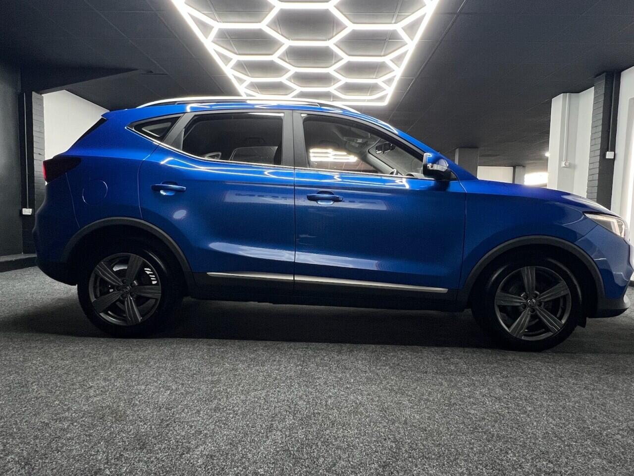 MG ZS view 15