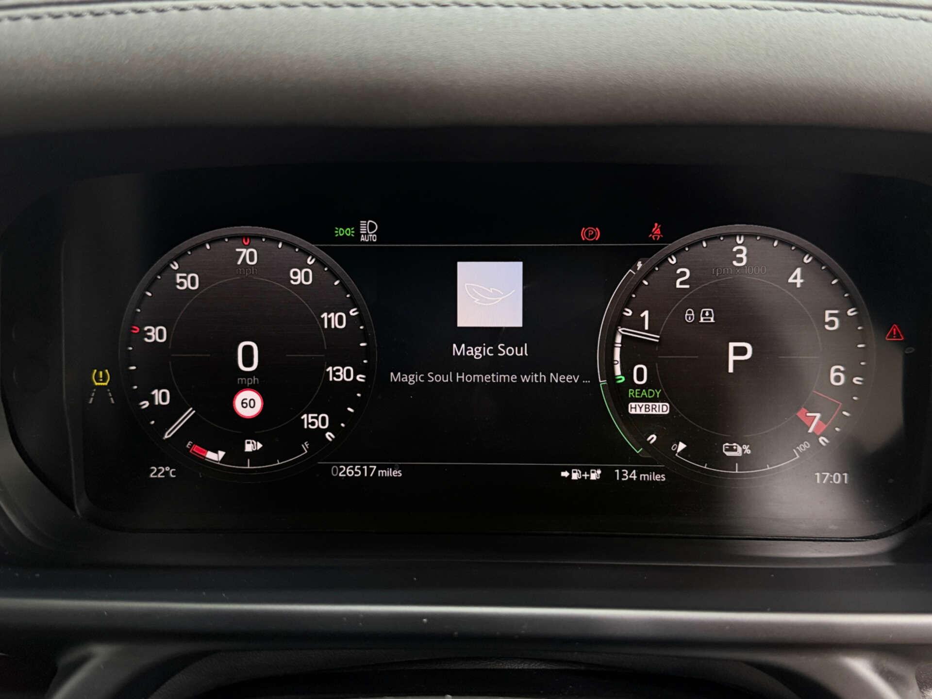 Land Rover Defender view 21