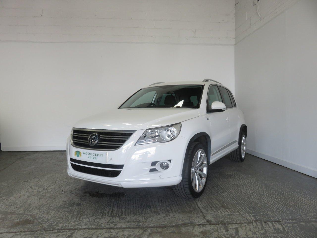 Volkswagen Tiguan view 2