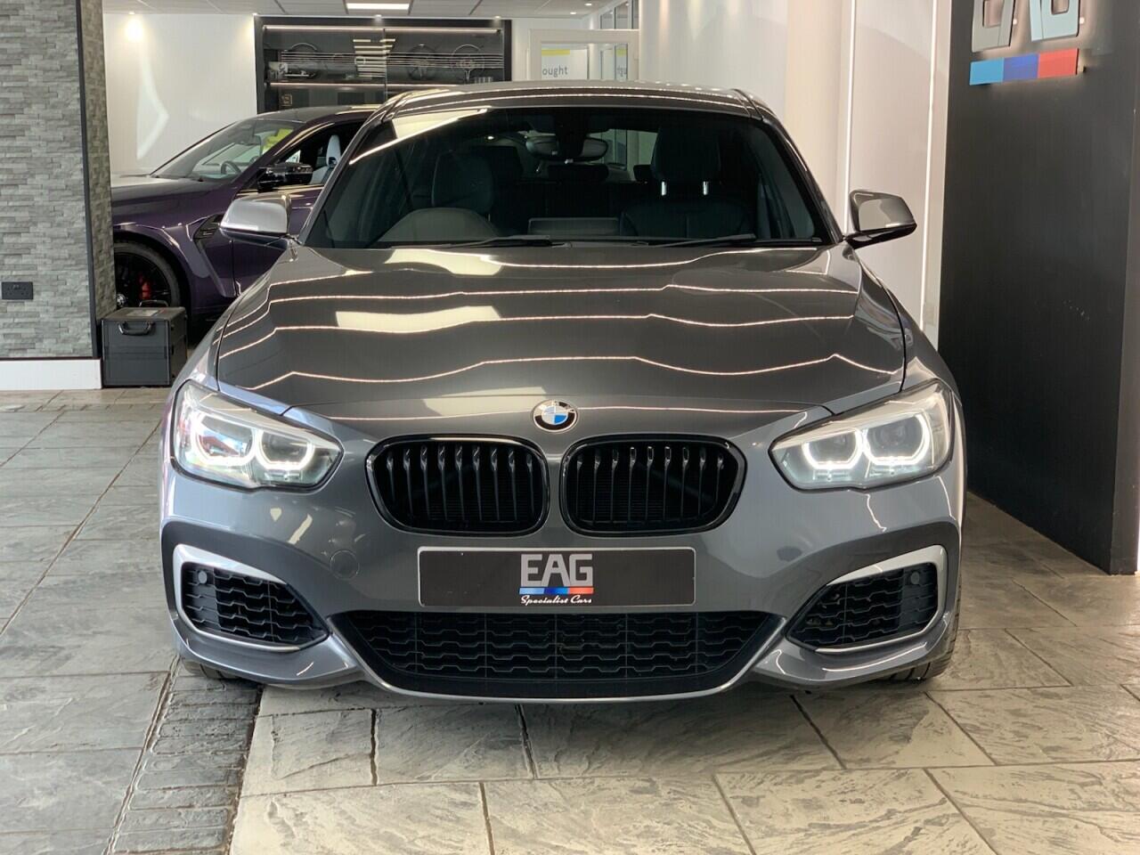 BMW 1 Series view 4