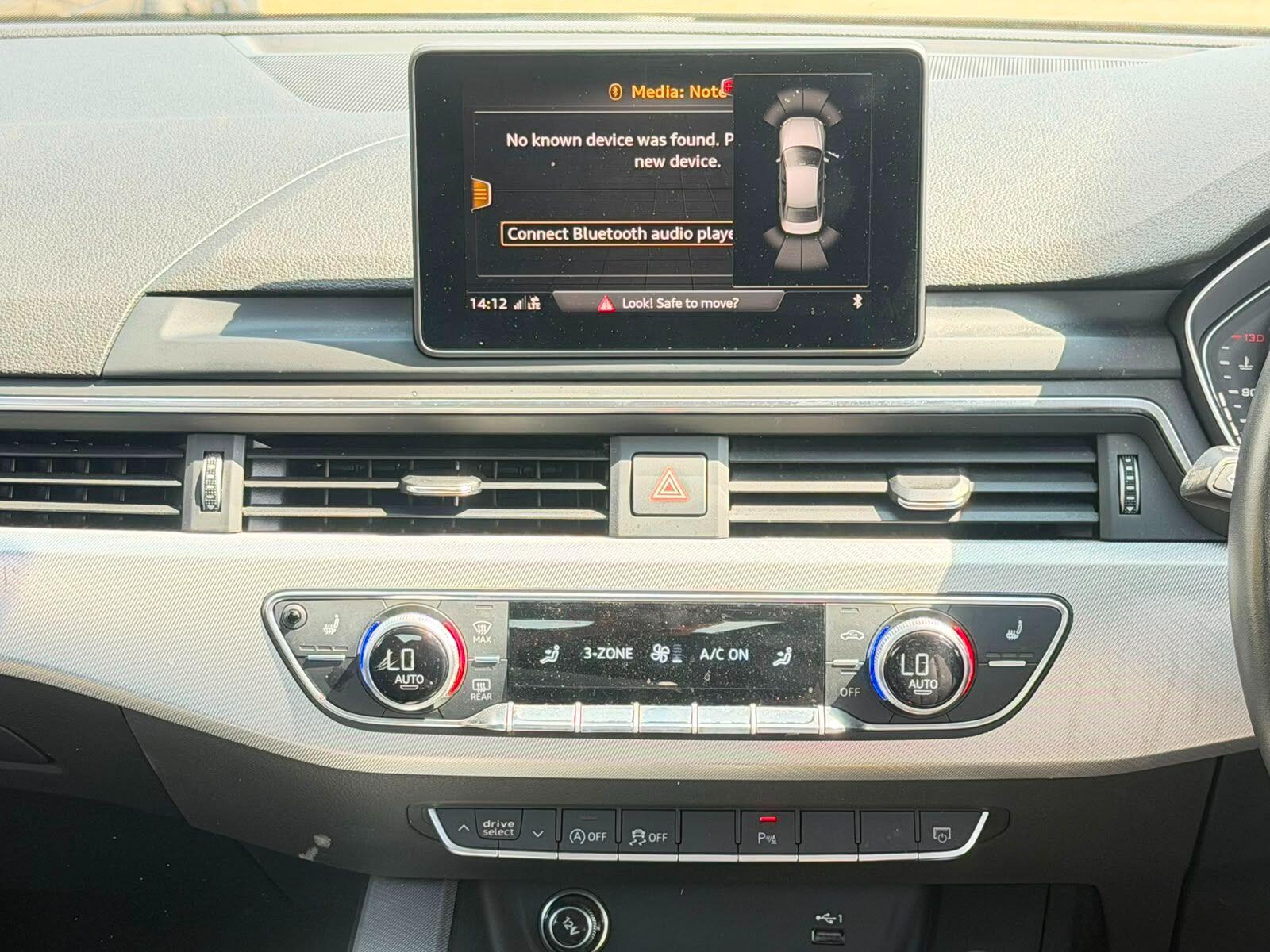 Audi A4 view 29